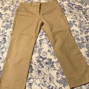 GAP tailored crop pants. Ankle length. 8R stretch super comfortable